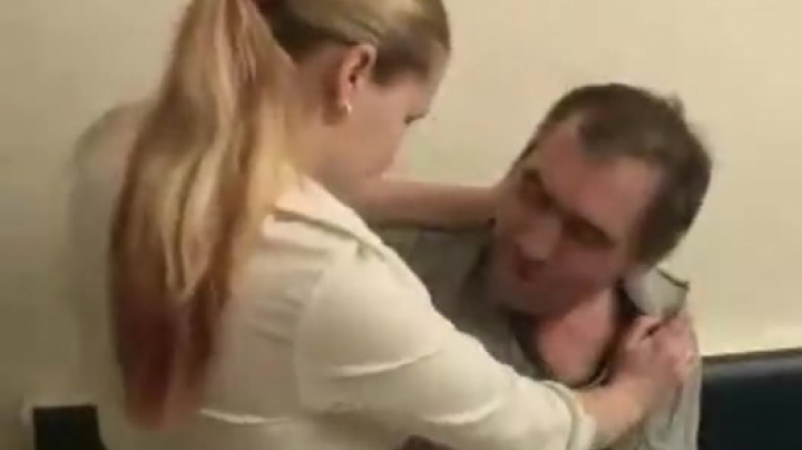 секс папы с дочкой Секс: папа ебет дочку с настоящим наслаждением